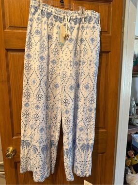 NWT! SHORE Light Blue Floral Wide-Leg eyelet Pants with pockets